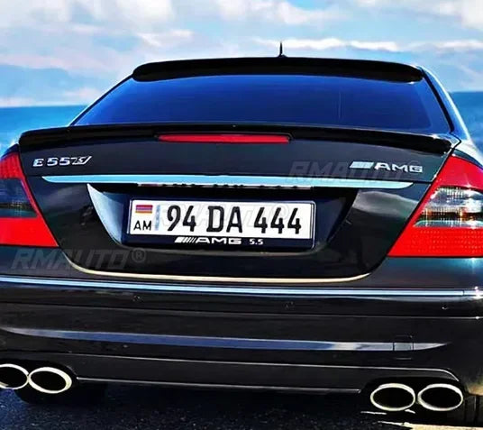 Car Rear Trunk Spoiler Exterior Part Car Rear Spoiler Wing for Mercedes-Benz W211 E-class E200 E260 2003-2007 Car Accessories